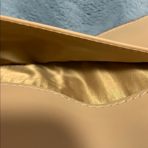 (SOLD) ❌GUESS long pink wallet - Picture 4 of 6